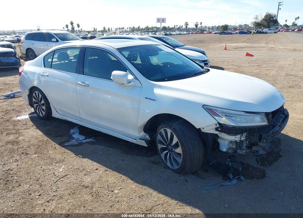 2017 HONDA ACCORD HYBRID TOURING VIN: JHMCR6F73HC009651