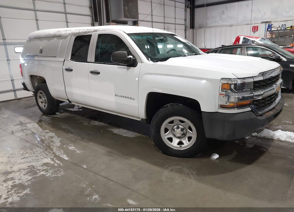 2018 CHEVROLET SILVERADO 1500 WT VIN: 1GCRCNEH4JZ335883