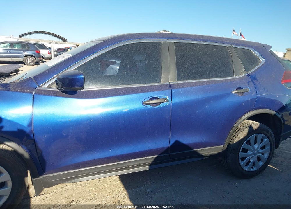 2019 NISSAN ROGUE S VIN: 5N1AT2MV6KC813966