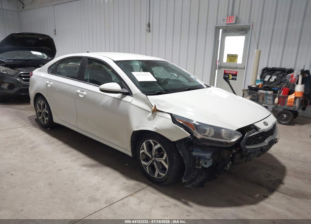 2020 KIA FORTE LXS VIN: 3KPF24AD5LE234613