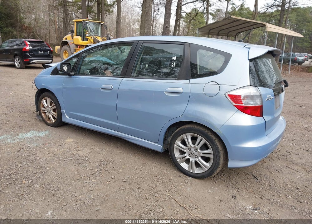 2010 HONDA FIT SPORT VIN: JHMGE8H42AC025552