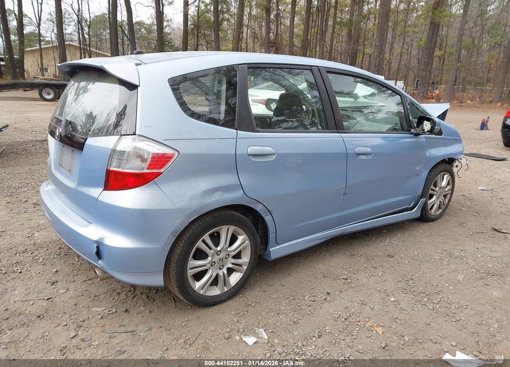 2010 HONDA FIT SPORT VIN: JHMGE8H42AC025552