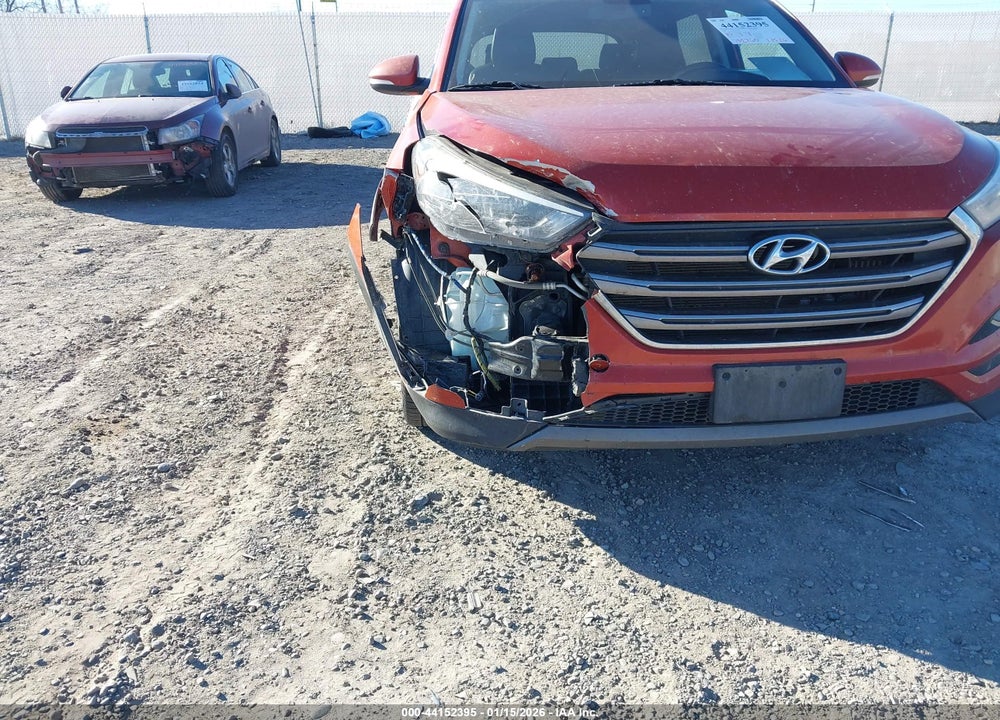 2016 HYUNDAI TUCSON LIMITED VIN: KM8J3CA25GU147216