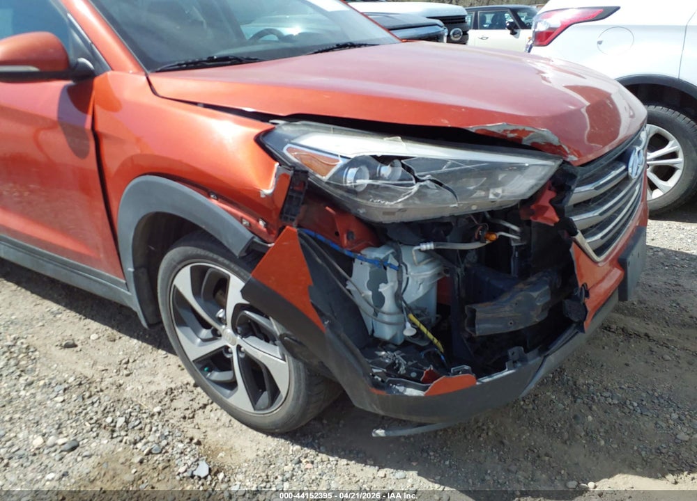 2016 HYUNDAI TUCSON LIMITED VIN: KM8J3CA25GU147216