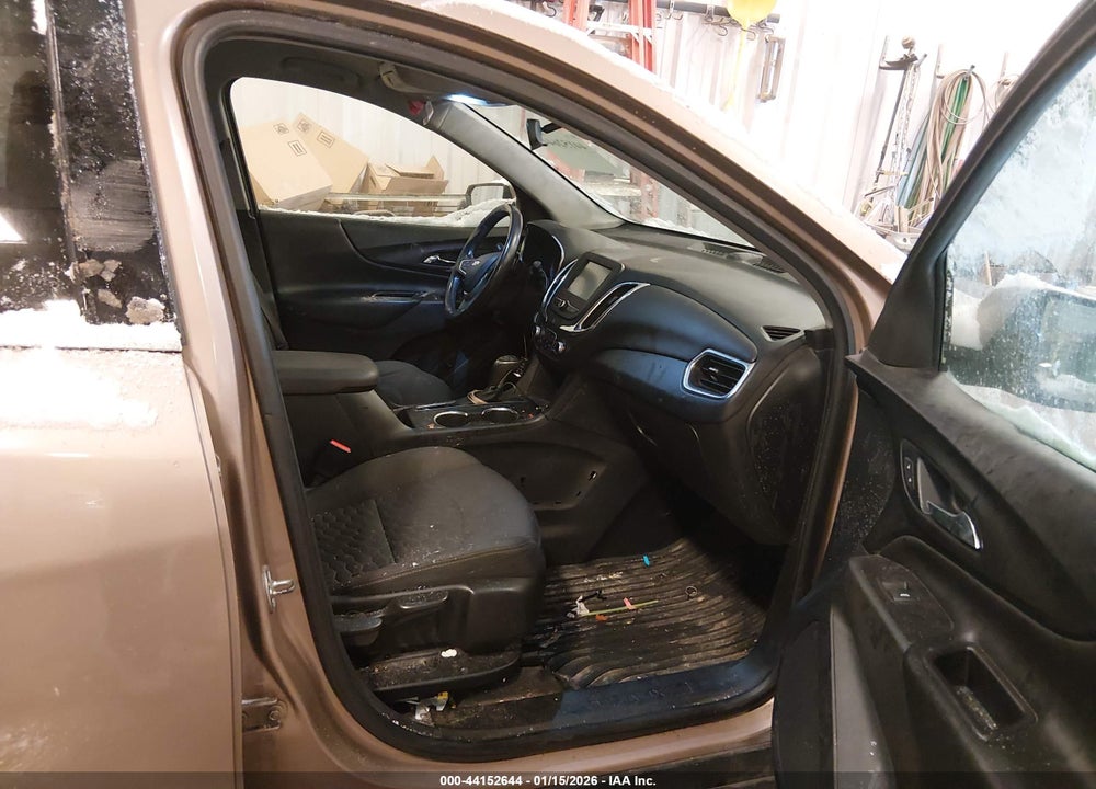 2018 CHEVROLET EQUINOX LT VIN: 2GNAXSEV9J6246657