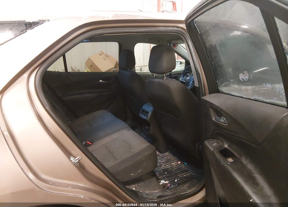 2018 CHEVROLET EQUINOX LT VIN: 2GNAXSEV9J6246657