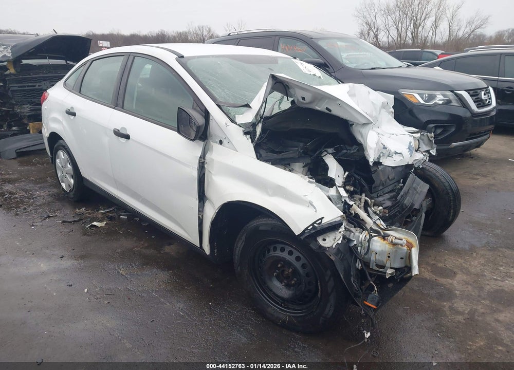 2018 FORD FOCUS S VIN: 1FADP3E21JL276430