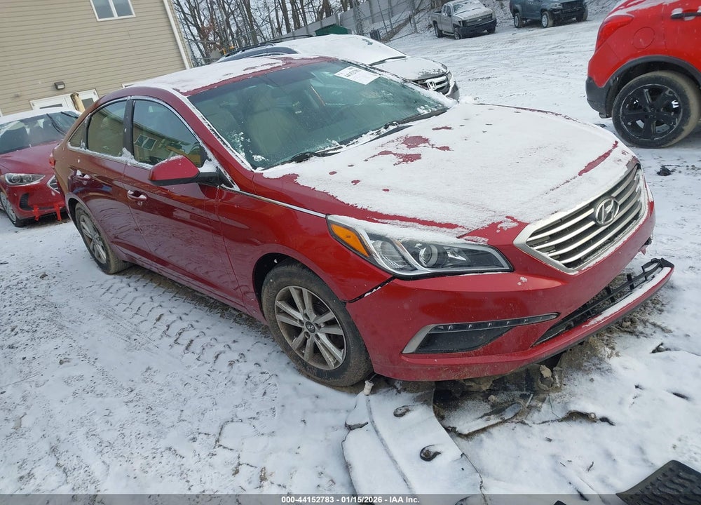 2015 HYUNDAI SONATA SE VIN: 5NPE24AF8FH063062