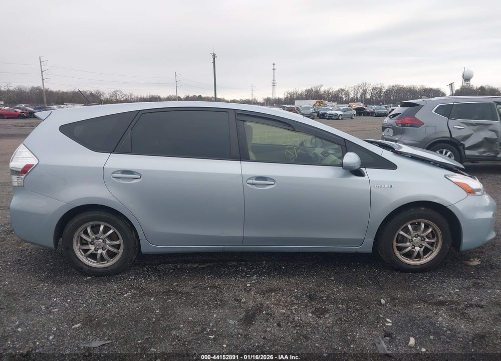 2014 TOYOTA PRIUS V THREE VIN: JTDZN3EU3EJ011324