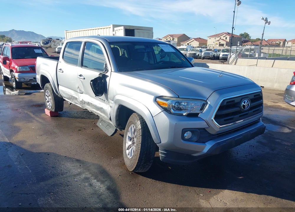 2017 TOYOTA TACOMA SR5 V6 VIN: 3TMAZ5CN3HM041990