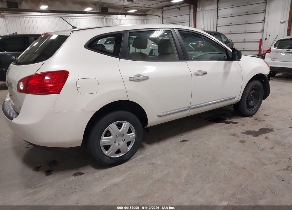 2014 NISSAN ROGUE SELECT S VIN: JN8AS5MVXEW700795
