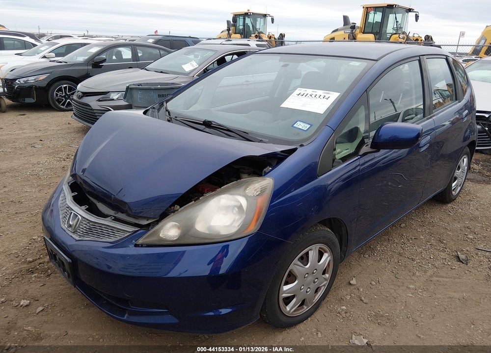 2013 HONDA FIT VIN: JHMGE8H32DC039723