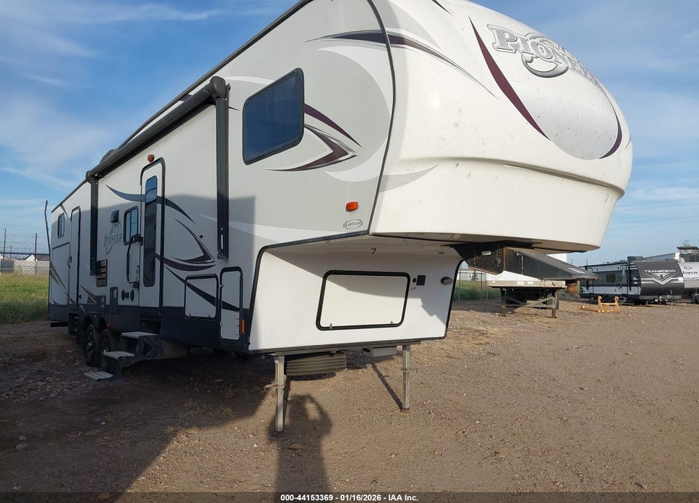 2018 HEARTLAND PIONEER SERIES M-320 VIN: 5SFPG3725JE348736