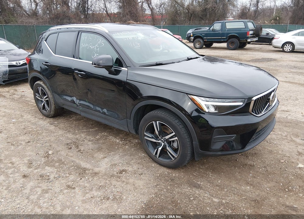 2025 VOLVO XC40 B5 CORE BRIGHT THEME VIN: YV4L12UJXS2586753