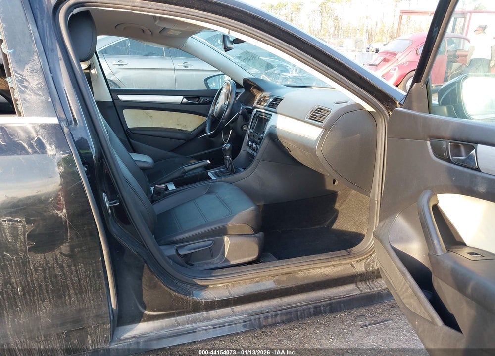 2012 VOLKSWAGEN PASSAT 2.5L SE VIN: 1VWBP7A31CC034678