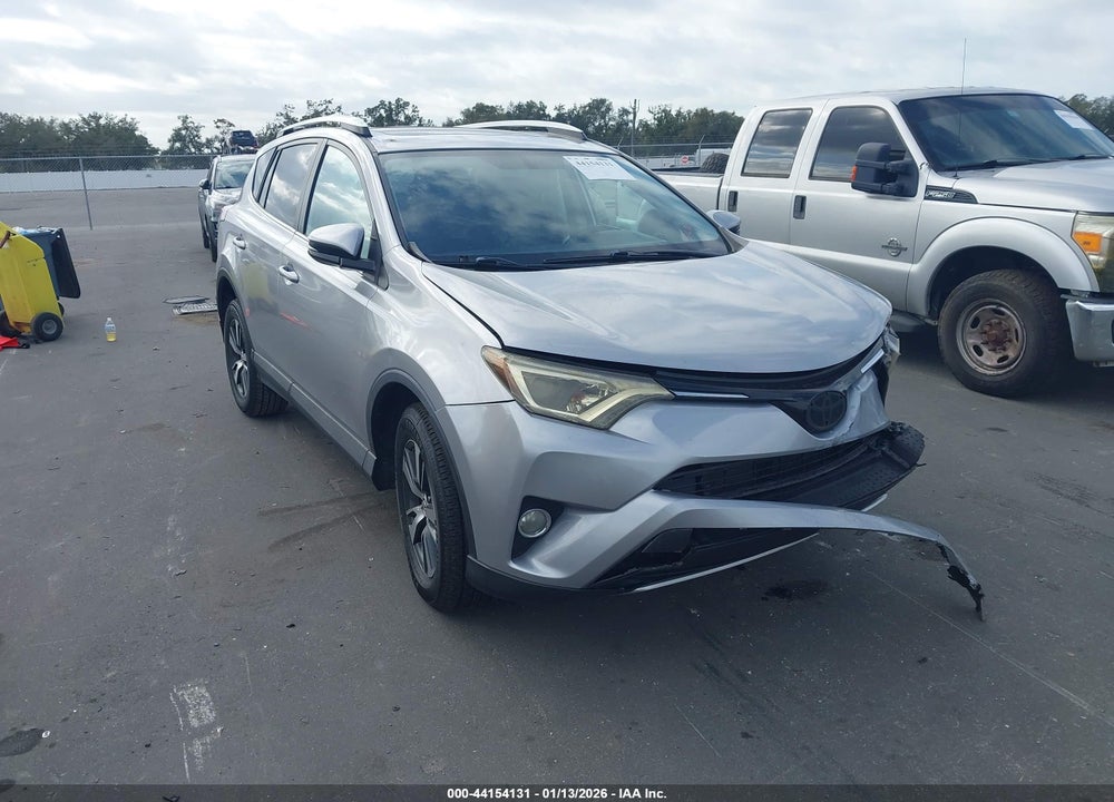 2016 TOYOTA RAV4 XLE VIN: 2T3WFREV0GW309927