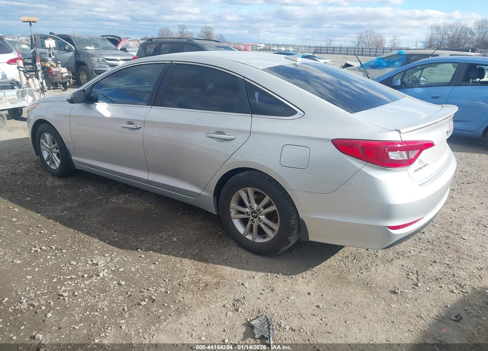 2015 HYUNDAI SONATA SE VIN: 5NPE24AF8FH254027