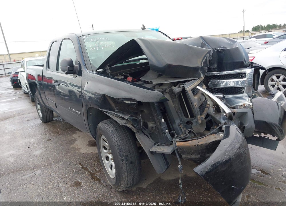 2011 CHEVROLET SILVERADO 1500 LS VIN: 1GCRCREA0BZ465350