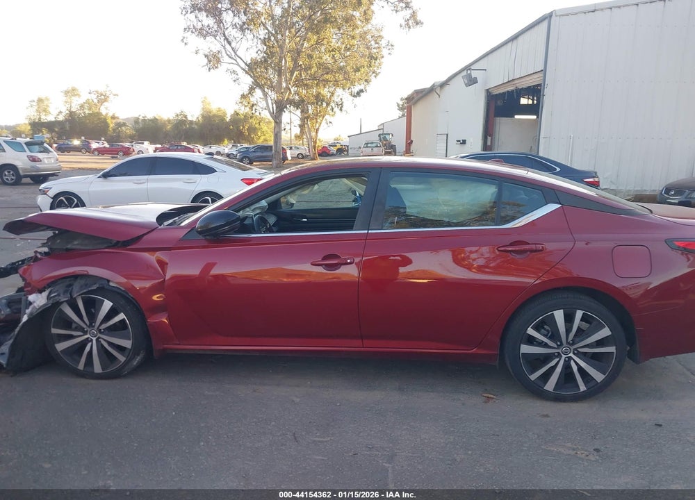 2021 NISSAN ALTIMA SR FWD VIN: 1N4BL4CV0MN422315