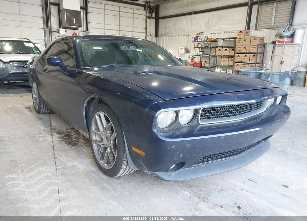 2014 DODGE CHALLENGER SXT VIN: 2C3CDYAG3EH111175