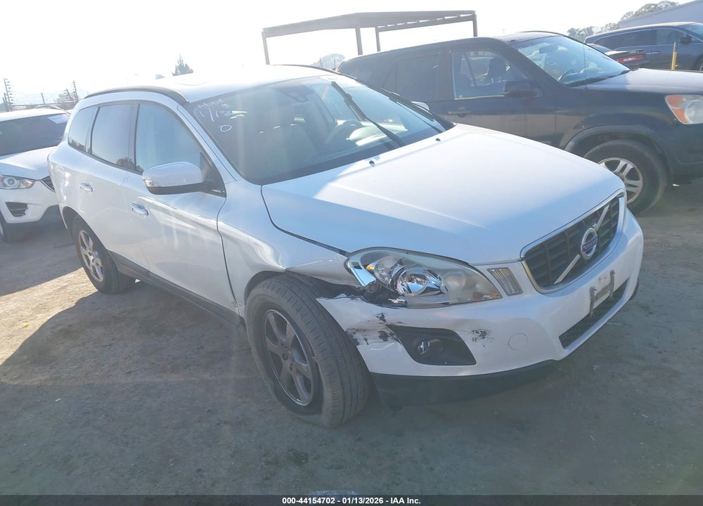 2010 VOLVO XC60 3.2 VIN: YV4960DL4A2125547