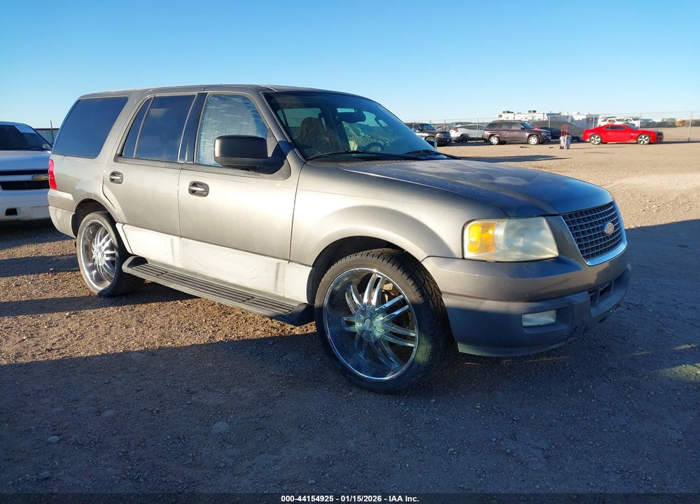 2004 FORD EXPEDITION NBX/XLT VIN: 1FMPU16L54LA17807