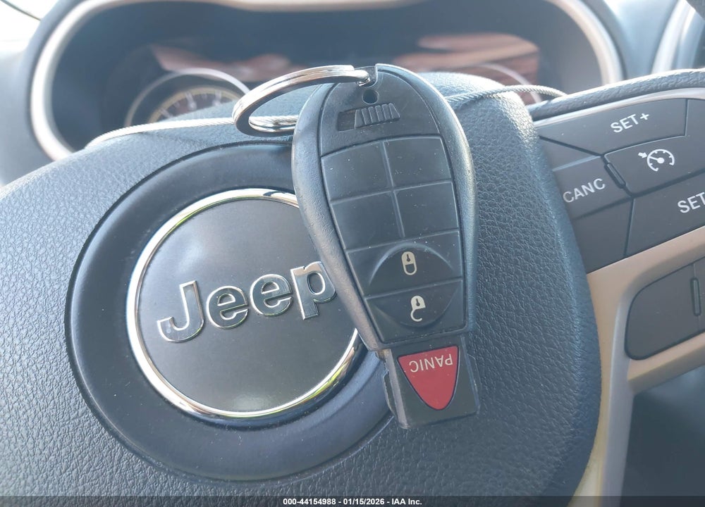 2017 JEEP CHEROKEE SPORT FWD VIN: 1C4PJLAS0HW572448
