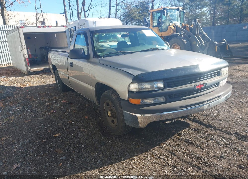 2000 CHEVROLET SILVERADO 1500 VIN: 1GCEC14W8YE320022