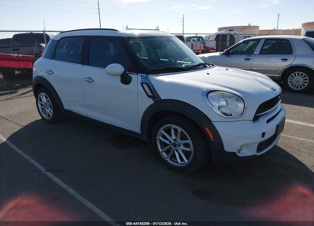 2015 MINI COUNTRYMAN COOPER S VIN: WMWZC3C58FWT02176