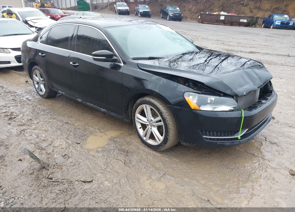 2015 VOLKSWAGEN PASSAT 2.0L TDI SE VIN: 1VWBV7A33FC093824