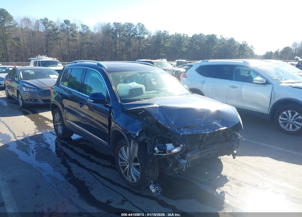 2013 VOLKSWAGEN TIGUAN SE VIN: WVGBV3AX3DW623179