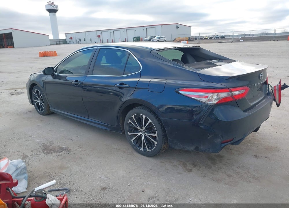 2018 TOYOTA CAMRY SE VIN: 4T1B11HK6JU638129