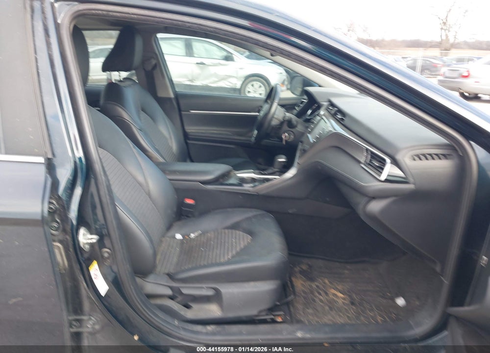 2018 TOYOTA CAMRY SE VIN: 4T1B11HK6JU638129