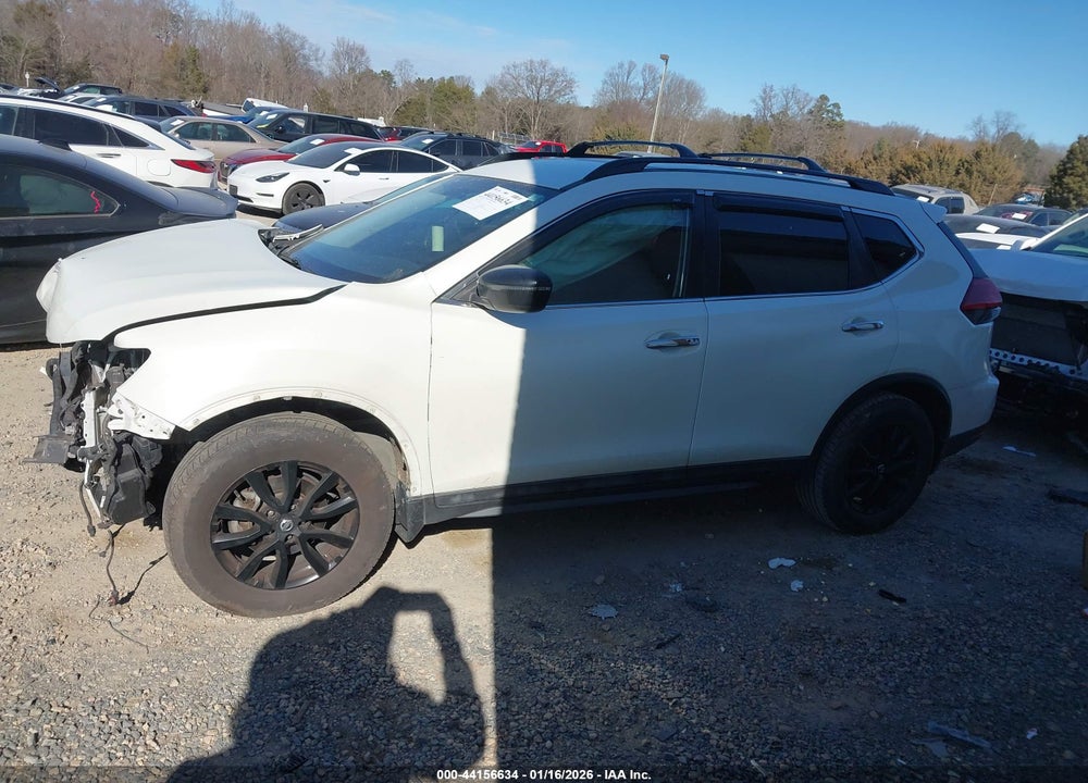 2017 NISSAN ROGUE SV VIN: 5N1AT2MT4HC810197