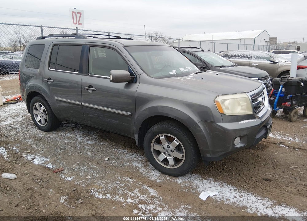 2010 HONDA PILOT TOURING VIN: 5FNYF4H95AB007606