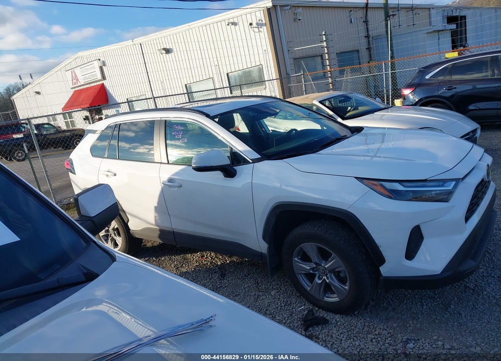 2022 TOYOTA RAV4 XLE VIN: 2T3P1RFV5NC314718