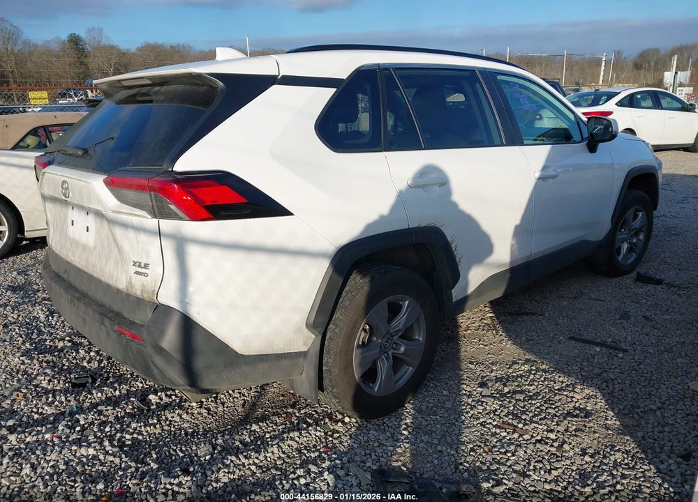 2022 TOYOTA RAV4 XLE VIN: 2T3P1RFV5NC314718