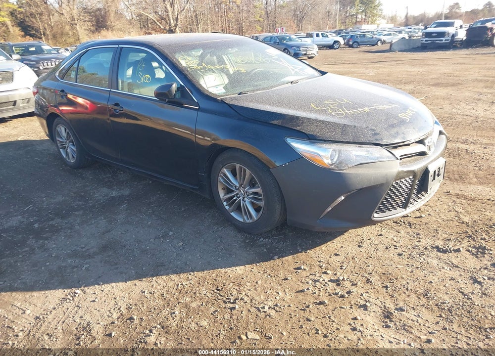 2015 TOYOTA CAMRY SE VIN: 4T1BF1FK2FU069498