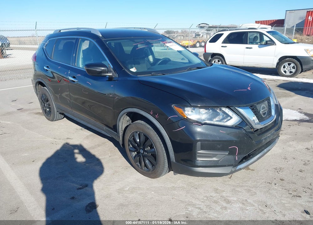 2017 NISSAN ROGUE SV VIN: KNMAT2MVXHP612447