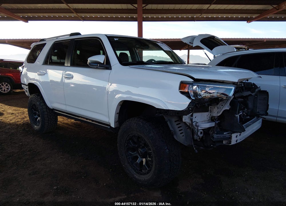 2020 TOYOTA 4RUNNER SR5 PREMIUM VIN: JTEBU5JR4L5775024