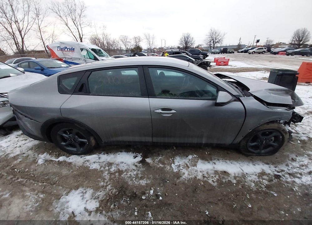 2025 KIA K4 LXS VIN: 3KPFT4DE9SE009904