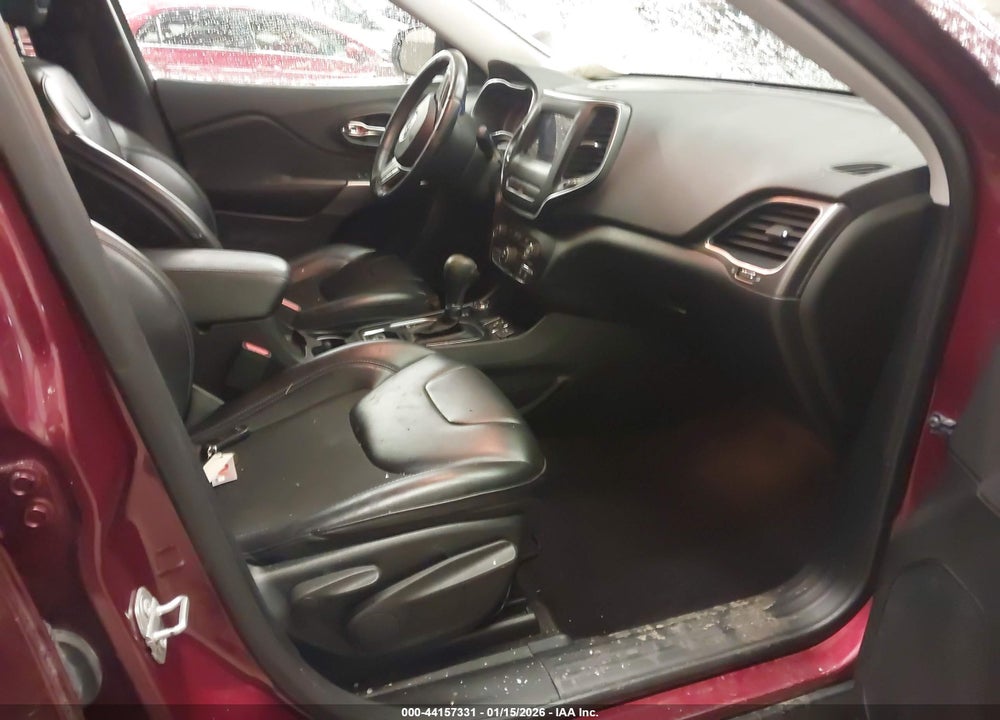 2019 JEEP CHEROKEE LATITUDE PLUS 4X4 VIN: 1C4PJMLX6KD208455