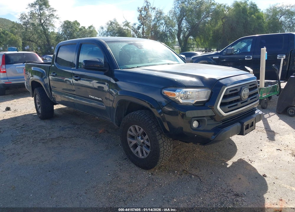 2018 TOYOTA TACOMA SR5 V6 VIN: 3TMAZ5CN7JM062993