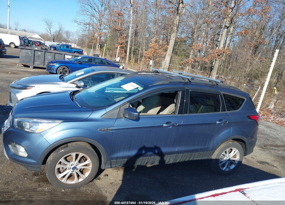 2018 FORD ESCAPE SE VIN: 1FMCU9GD9JUB98212