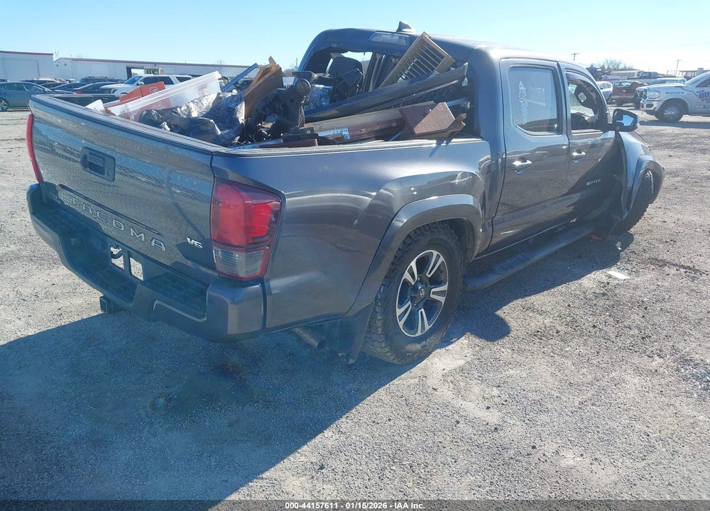 2018 TOYOTA TACOMA TRD SPORT VIN: 5TFCZ5ANXJX157358