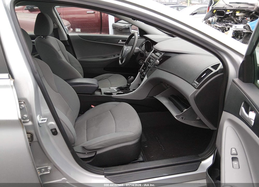 2014 HYUNDAI SONATA GLS VIN: 5NPEB4AC2EH848553