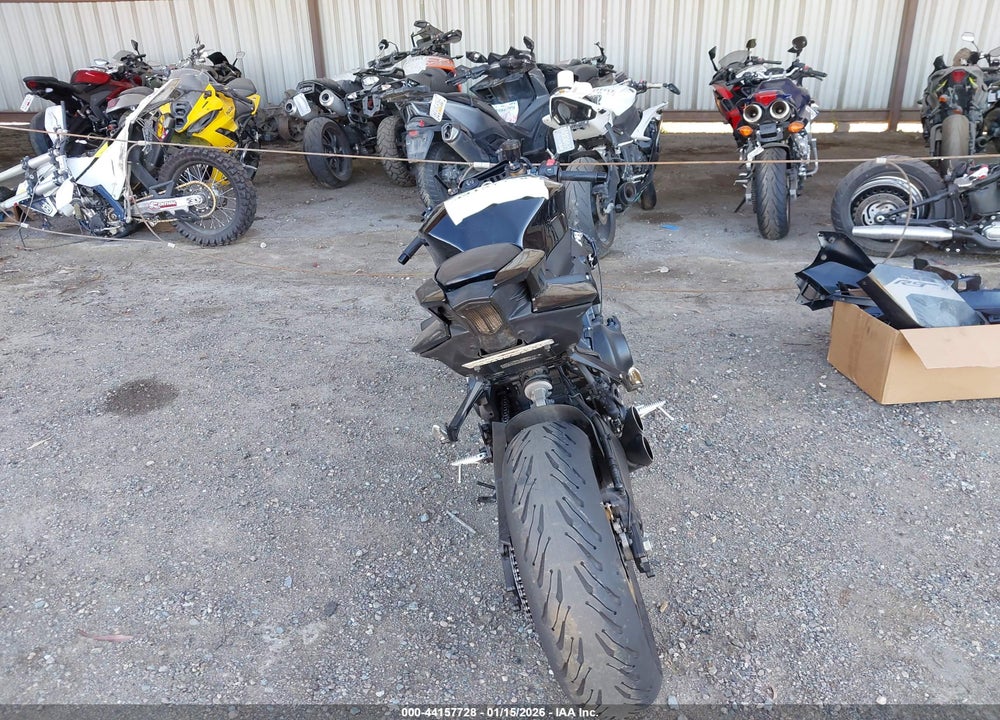 2025 YAMAHA YZF890 C VIN: JYARNA3Y1SA000310