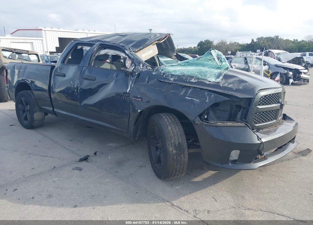 2017 RAM 1500 EXPRESS  4X2 6'4 BOX VIN: 1C6RR6FTXHS752832