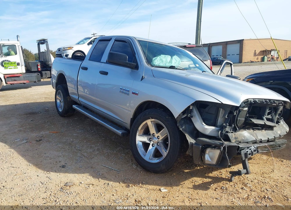 2017 RAM 1500 EXPRESS  4X4 6'4 BOX VIN: 1C6RR7FT5HS528518