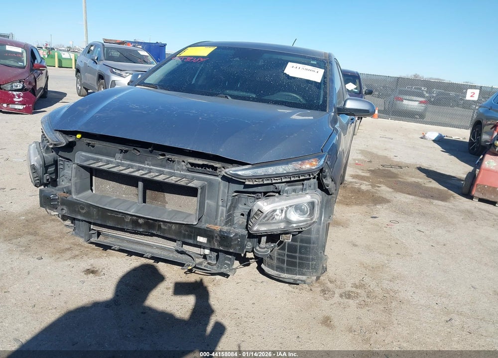 2019 HYUNDAI KONA SE VIN: KM8K12AA9KU212136